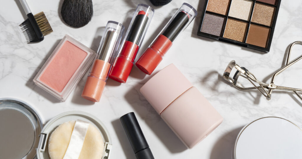 化粧品の製造年月日はどこにある？基本の見分け方3選 | Miyauchi
